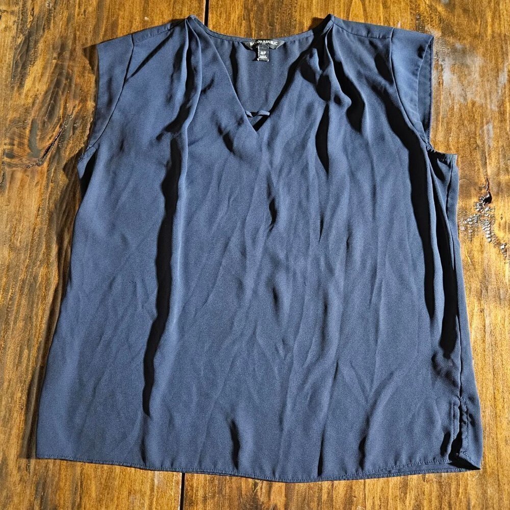 'MEDIUM PETITE Banana Republic Royal Blue V-Neck Sleeveless Blouse